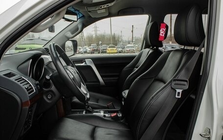 Toyota Land Cruiser Prado 150 рестайлинг 2, 2017 год, 4 900 000 рублей, 23 фотография