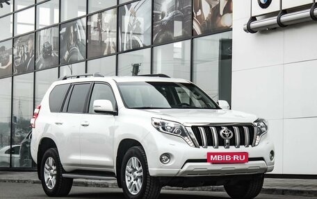 Toyota Land Cruiser Prado 150 рестайлинг 2, 2017 год, 4 900 000 рублей, 18 фотография