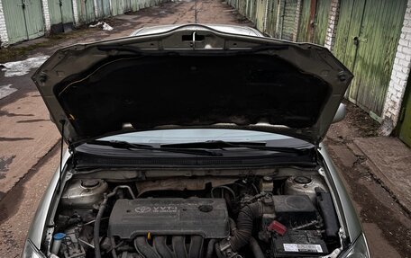 Toyota Corolla, 2005 год, 690 000 рублей, 11 фотография