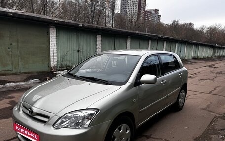Toyota Corolla, 2005 год, 690 000 рублей, 4 фотография