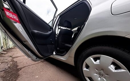 Toyota Corolla, 2005 год, 690 000 рублей, 6 фотография