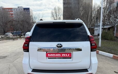 Toyota Land Cruiser Prado 150 рестайлинг 2, 2017 год, 4 950 000 рублей, 7 фотография