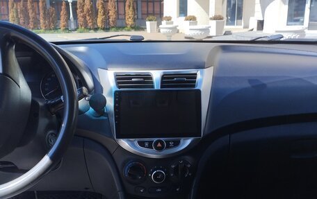 Hyundai Solaris II рестайлинг, 2013 год, 620 000 рублей, 6 фотография