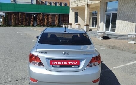 Hyundai Solaris II рестайлинг, 2013 год, 620 000 рублей, 5 фотография