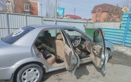 Mazda Familia, 2002 год, 200 000 рублей, 5 фотография