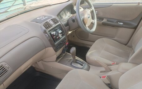 Mazda Familia, 2002 год, 200 000 рублей, 12 фотография