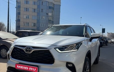 Toyota Highlander, 2025 год, 5 650 000 рублей, 1 фотография