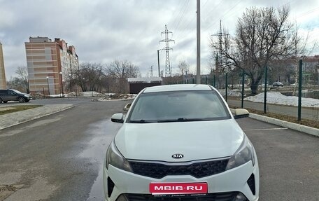 KIA Rio IV, 2020 год, 1 300 000 рублей, 1 фотография