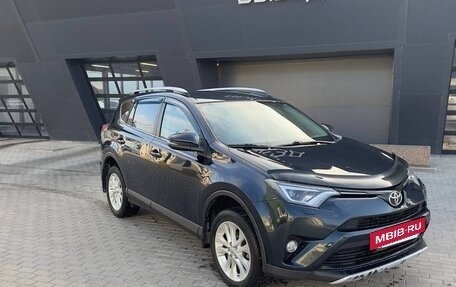 Toyota RAV4, 2018 год, 2 900 000 рублей, 9 фотография