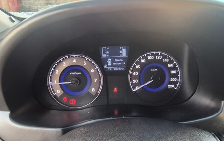 Hyundai Solaris II рестайлинг, 2015 год, 970 000 рублей, 14 фотография