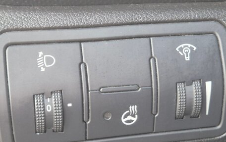 Hyundai Solaris II рестайлинг, 2015 год, 970 000 рублей, 17 фотография