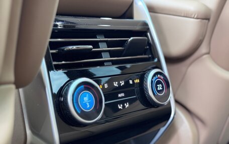 Land Rover Range Rover IV рестайлинг, 2025 год, 22 800 000 рублей, 25 фотография