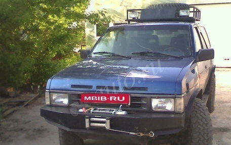 Nissan Terrano II рестайлинг, 1990 год, 350 000 рублей, 3 фотография