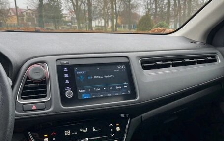 Honda HR-V II, 2022 год, 1 900 000 рублей, 12 фотография