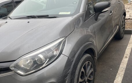 Renault Kaptur I рестайлинг, 2016 год, 1 000 000 рублей, 2 фотография