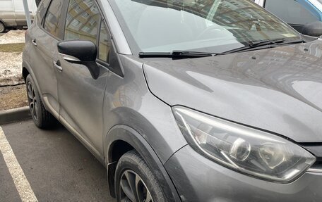 Renault Kaptur I рестайлинг, 2016 год, 1 000 000 рублей, 3 фотография