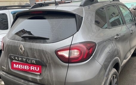 Renault Kaptur I рестайлинг, 2016 год, 1 000 000 рублей, 6 фотография