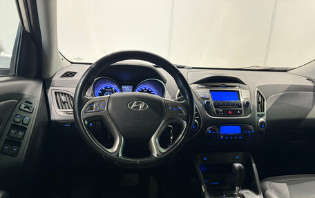 Hyundai ix35 I рестайлинг, 2010 год, 1 150 000 рублей, 10 фотография