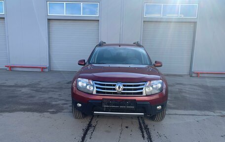 Renault Duster I рестайлинг, 2012 год, 958 000 рублей, 2 фотография