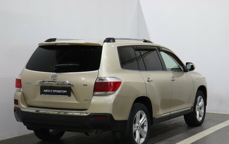 Toyota Highlander III, 2011 год, 1 814 000 рублей, 3 фотография