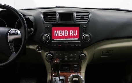 Toyota Highlander III, 2011 год, 1 814 000 рублей, 12 фотография