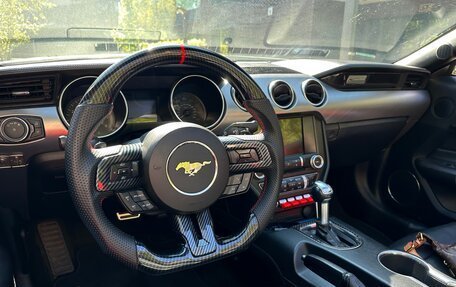 Ford Mustang VI рестайлинг, 2018 год, 3 300 000 рублей, 7 фотография