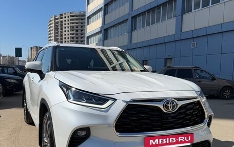 Toyota Highlander, 2025 год, 5 650 000 рублей, 3 фотография