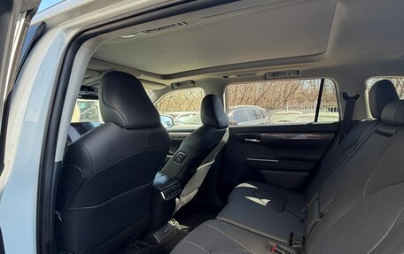 Toyota Highlander, 2025 год, 5 650 000 рублей, 16 фотография