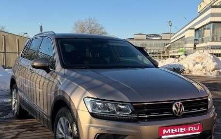 Volkswagen Tiguan II, 2017 год, 2 390 000 рублей, 2 фотография