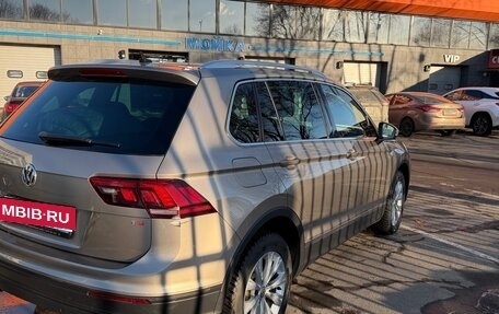 Volkswagen Tiguan II, 2017 год, 2 390 000 рублей, 3 фотография