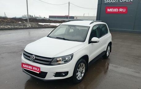 Volkswagen Tiguan I, 2013 год, 1 328 000 рублей, 2 фотография