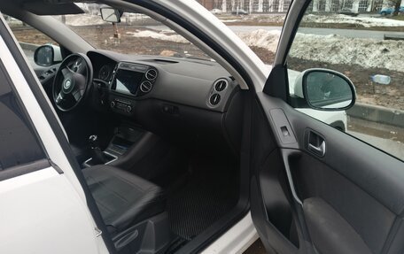 Volkswagen Tiguan I, 2013 год, 1 328 000 рублей, 8 фотография