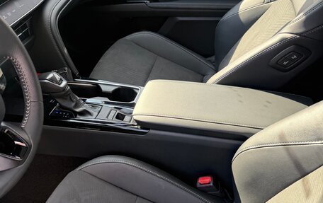 Toyota Camry, 2024 год, 3 699 000 рублей, 7 фотография