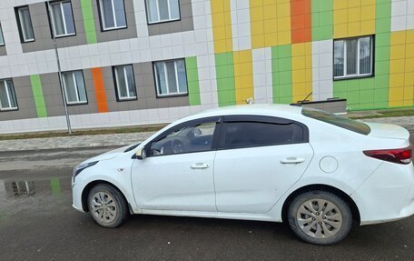 KIA Rio IV, 2020 год, 1 300 000 рублей, 3 фотография