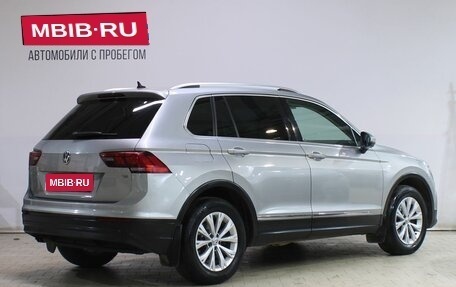 Volkswagen Tiguan II, 2017 год, 1 969 000 рублей, 2 фотография