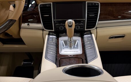 Porsche Panamera II рестайлинг, 2011 год, 2 999 000 рублей, 26 фотография