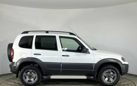 Chevrolet Niva I рестайлинг, 2019 год, 875 000 рублей, 3 фотография