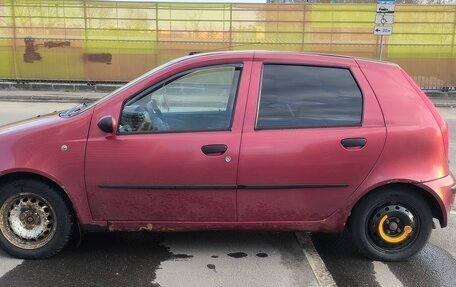 Fiat Punto III Punto Evo рестайлинг, 2000 год, 110 000 рублей, 7 фотография