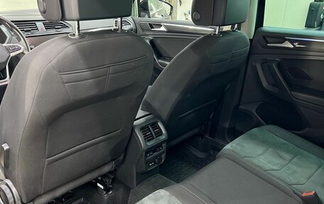 Volkswagen Tiguan II, 2021 год, 4 100 000 рублей, 2 фотография