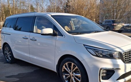 KIA Carnival III, 2018 год, 3 200 000 рублей, 6 фотография