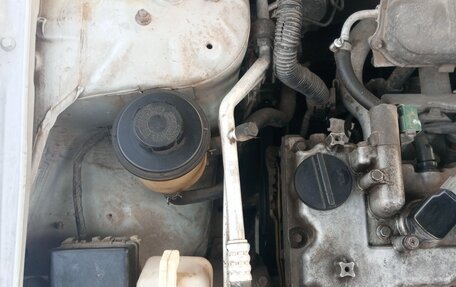 Nissan Almera, 2005 год, 330 000 рублей, 18 фотография