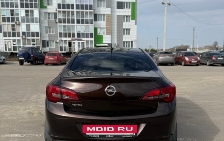 Opel Astra J, 2014 год, 800 000 рублей, 6 фотография