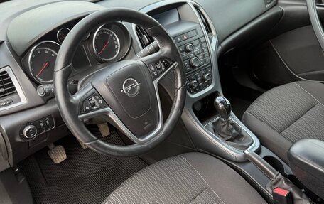 Opel Astra J, 2014 год, 800 000 рублей, 15 фотография