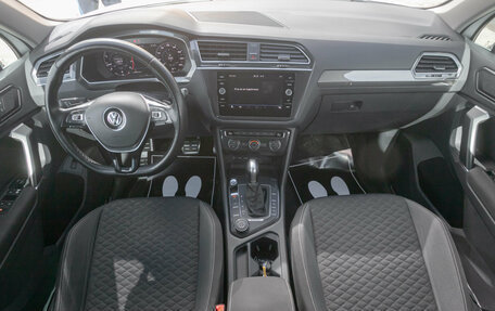 Volkswagen Tiguan II, 2018 год, 2 198 000 рублей, 10 фотография