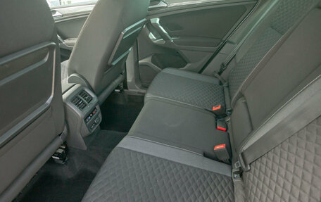 Volkswagen Tiguan II, 2018 год, 2 198 000 рублей, 16 фотография