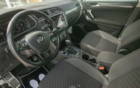 Volkswagen Tiguan II, 2018 год, 2 198 000 рублей, 11 фотография