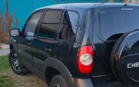 Chevrolet Niva I рестайлинг, 2011 год, 600 000 рублей, 3 фотография