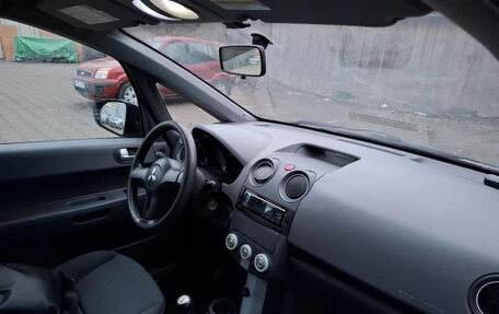 Mitsubishi Colt VI рестайлинг, 2004 год, 240 000 рублей, 11 фотография