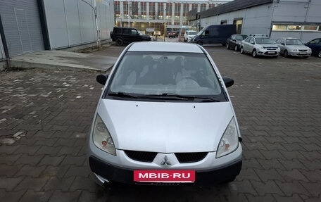 Mitsubishi Colt VI рестайлинг, 2004 год, 240 000 рублей, 7 фотография