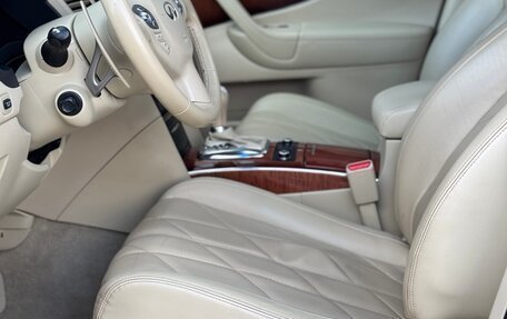 Infiniti QX70, 2015 год, 2 790 000 рублей, 24 фотография